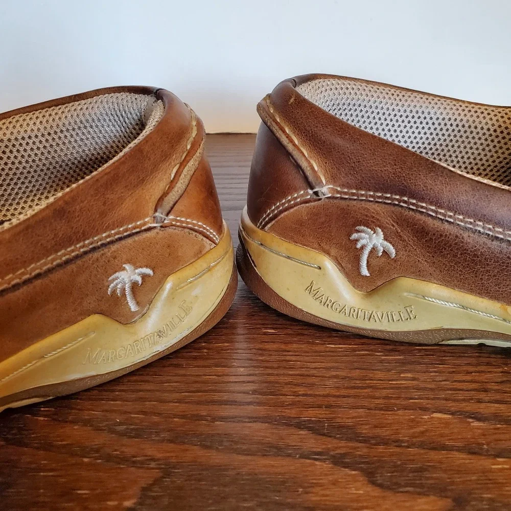 Margaritaville 'DREAMIN' Leather Mens Size 8 Anchor Tan Boat Shoes 2-Eye Loafers